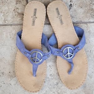 MinneTonka Thong Sandles